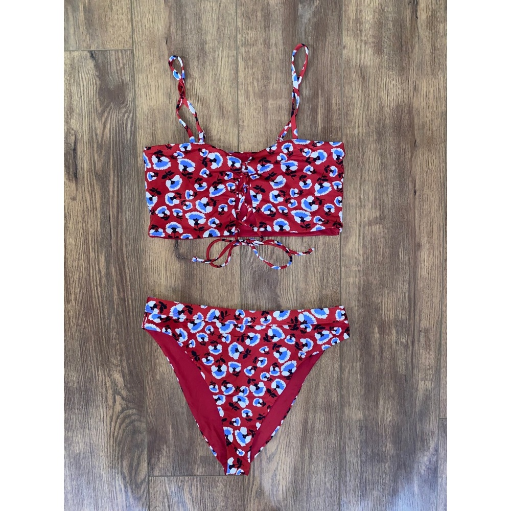 Size large top + bottom Dippin’ Daisy’s swimsuit